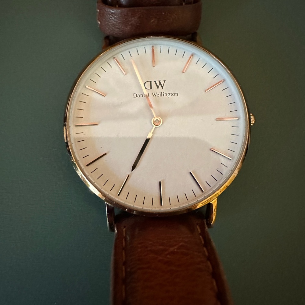 Daniel Wellington watch - Picture 4 of 4